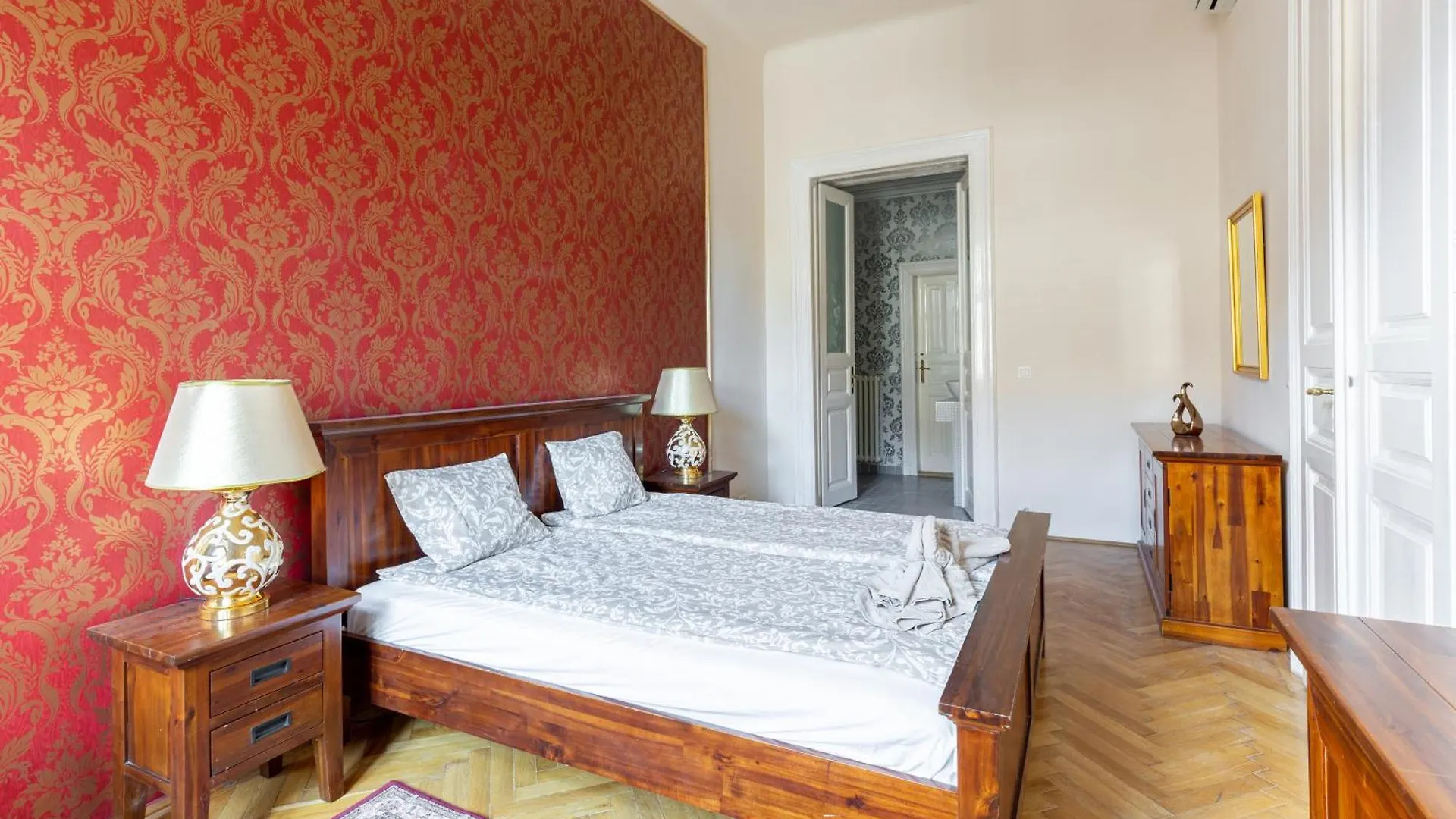 Appartement Rom-Antique Residence At City Center Boedapest
